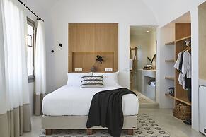 White and Co. La Torre Suites