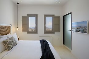 White and Co. La Torre Suites