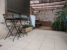 Ahuzat Shaul - Apartment