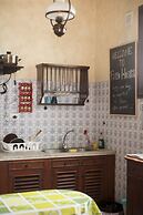 Patio Hostel - Adults Only