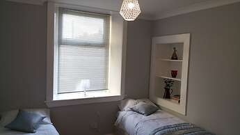 Portum -John St Apartment