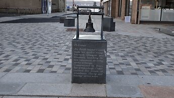 Portum -John St Apartment