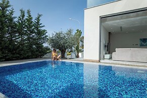 Sunrise Seaview Villas