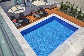 Sunrise Seaview Villas
