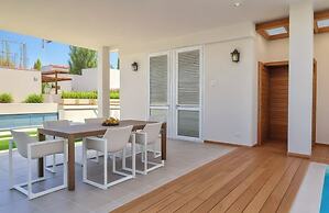 Sunrise Seaview Villas
