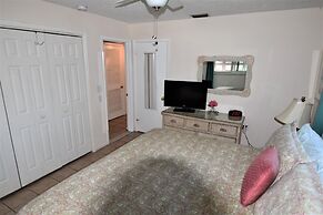 Oasis at John's Pass Madeira Beach