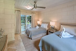 Bluff Cottage by Altman