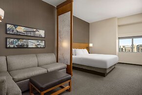 Hyatt Place Iowa City Downtown