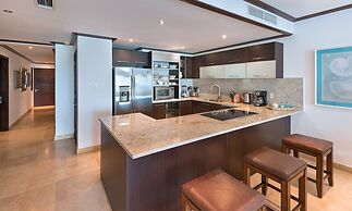 Coral Cove 11 by Altman