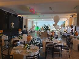 Mariá Plaza Hotel