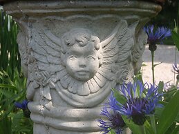 Martha's Vineyard Bed & Breakfast