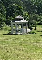 Martha's Vineyard Bed & Breakfast