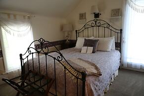 Martha's Vineyard Bed & Breakfast