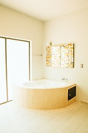 Enjoy space and privacy Casa Roo by BRM