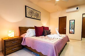 Puerta Zama 107 by BRM