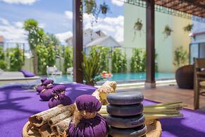 White Lotus Hotel Hoian