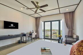 White Lotus Hotel Hoian