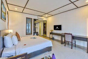 White Lotus Hotel Hoian