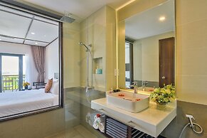 White Lotus Hotel Hoian