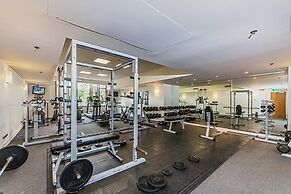 Metropolis 1 Bedroom with Parking