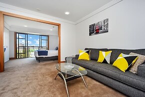 Metropolis 1 Bedroom with Parking