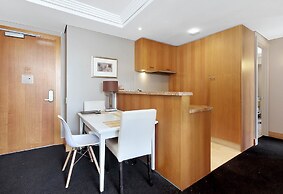 Metropolis 2 Bedroom Park Suite