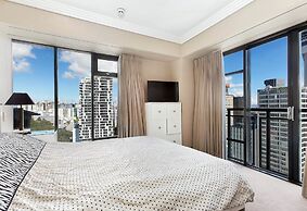 Metropolis 2 Bedroom Park Suite