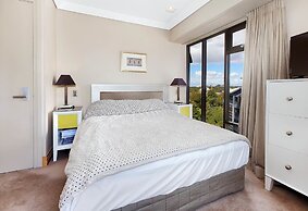 Metropolis 2 Bedroom Park Suite