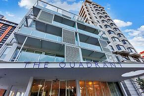 Quadrant 2 Bdr with Seaview & Parking