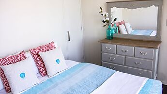 Quadrant 2 Bdr with Seaview & Parking