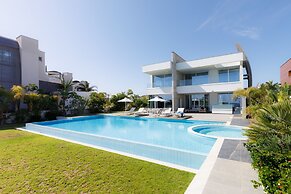 Vivo Mare Beachfront - Seaview Villas