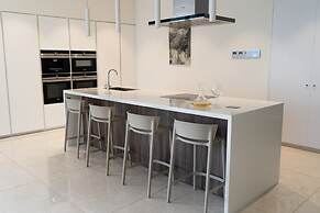 Vivo Mare Beachfront - Seaview Villas