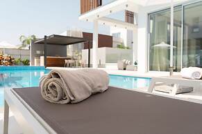 Vivo Mare Beachfront - Seaview Villas