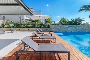 Vivo Mare Beachfront - Seaview Villas