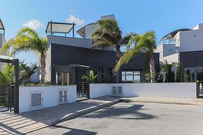 Vivo Mare Beachfront - Seaview Villas