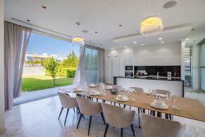 Vivo Mare Beachfront - Seaview Villas