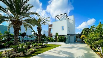 Vivo Mare Beachfront - Seaview Villas