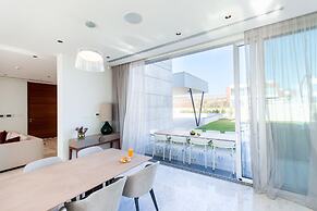 Vivo Mare Beachfront - Seaview Villas