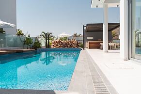 Vivo Mare Beachfront - Seaview Villas