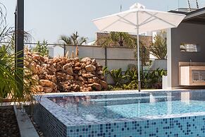 Vivo Mare Beachfront - Seaview Villas