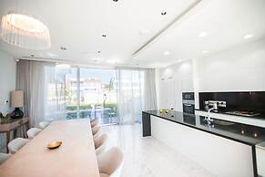 Vivo Mare Beachfront - Seaview Villas