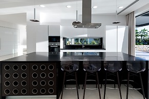 Vivo Mare Beachfront - Seaview Villas