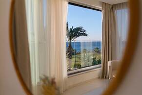 Vivo Mare Beachfront - Seaview Villas