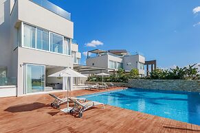Vivo Mare Beachfront - Seaview Villas