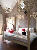 Tomangoh Vintage Resort