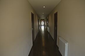 The Lodge Inn Hotel