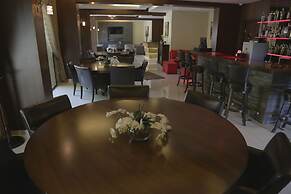 The Lodge Inn Hotel