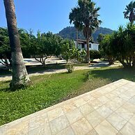 Club Mel Holiday Resort