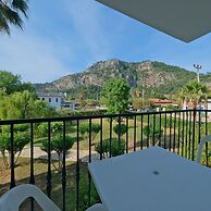 Club Mel Holiday Resort