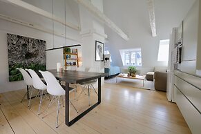 Dinesen Collection Two-Story Condos by Nyhavn Harbour